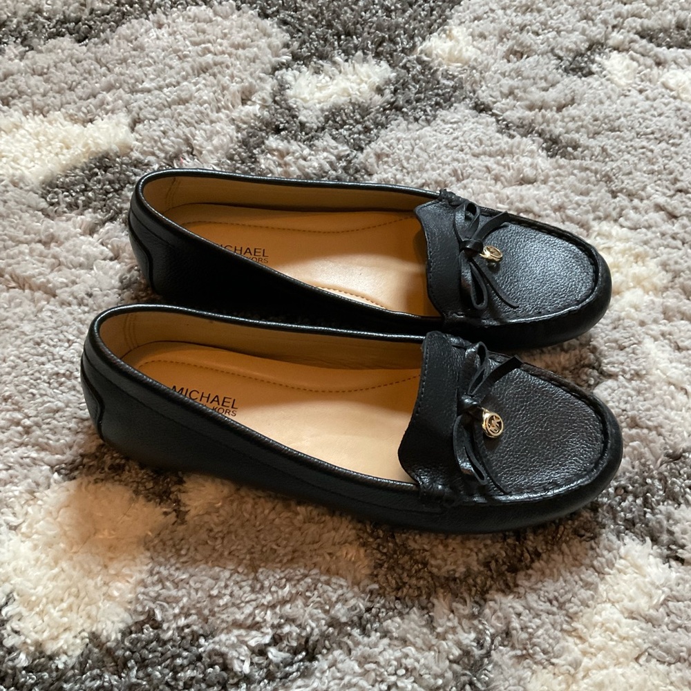 Michael Kors loafers NWOT size 6.5